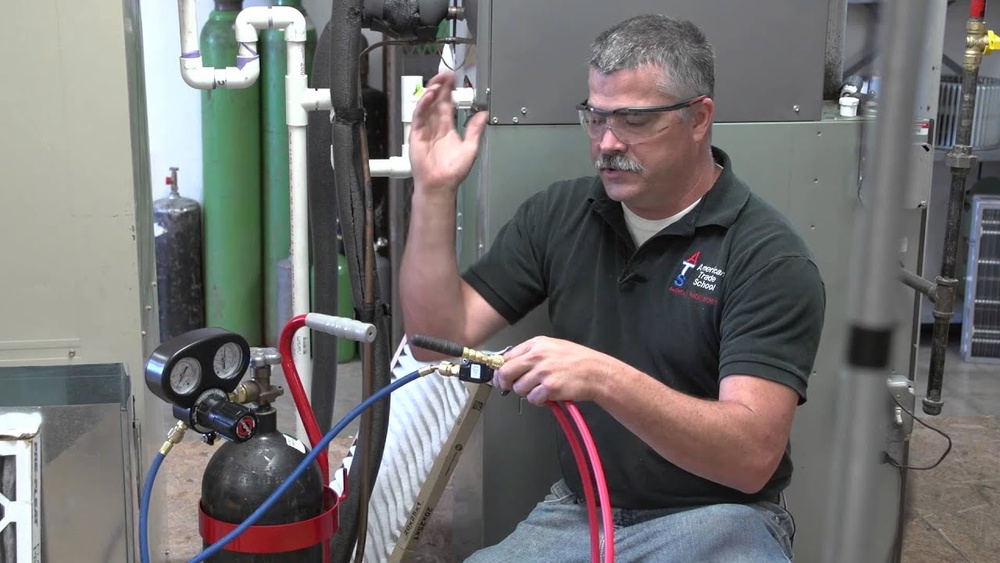 How to Blow Out Ac Drain Line With Air Compressor